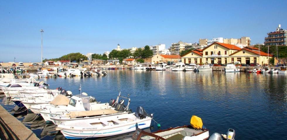 Amazing Apartment In The Center Alexandroupoli Bagian luar foto